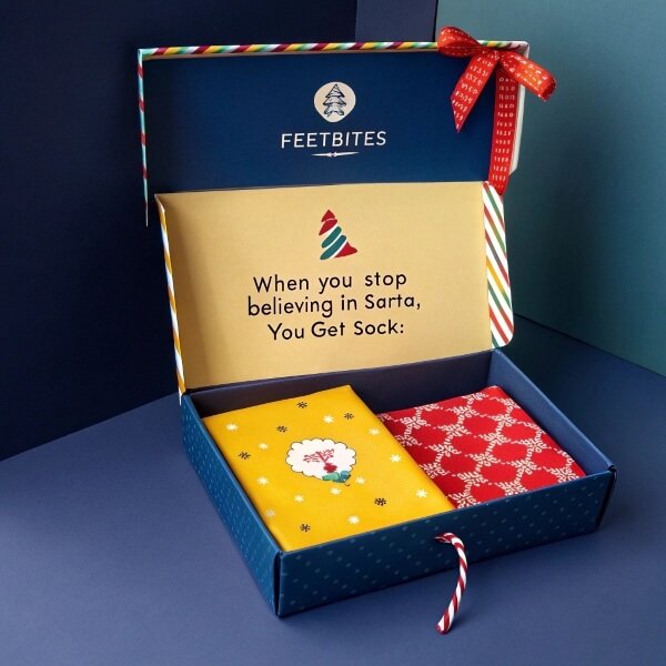 -a-playful-and-vibrant-christmas-themed-sock-box-w (3)